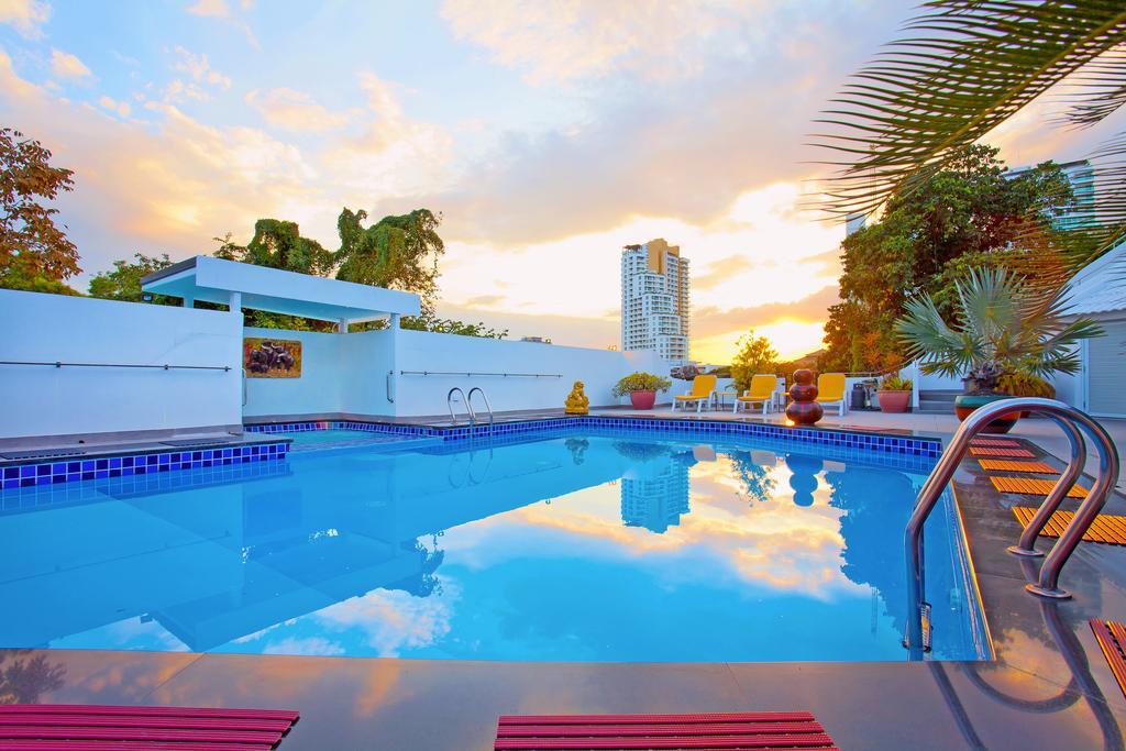 Sharrow Bay Villa Pattaya Eksteriør bilde