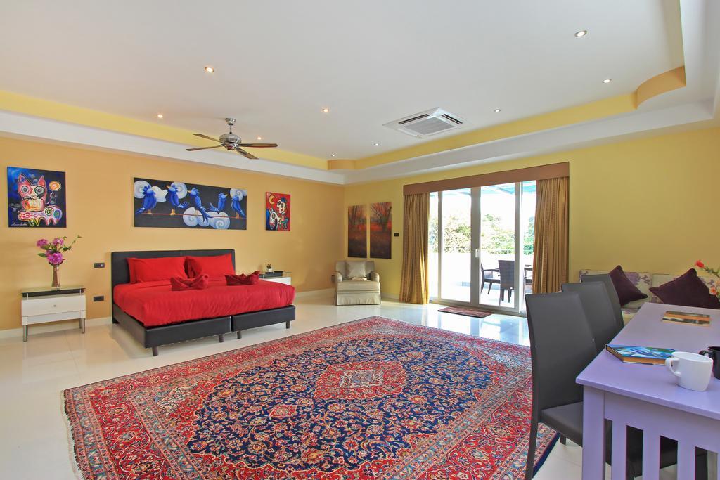 Sharrow Bay Villa Pattaya Eksteriør bilde